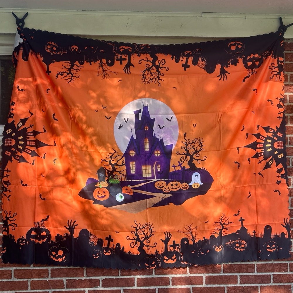 Haunted house tablecloth, 71x 56,Halloween